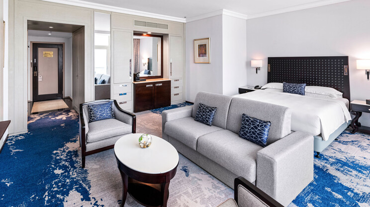 Sea View Family Room with Balcony and Sofa Bed 